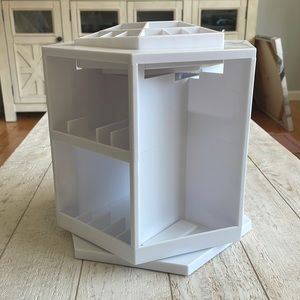 White makeup organizer